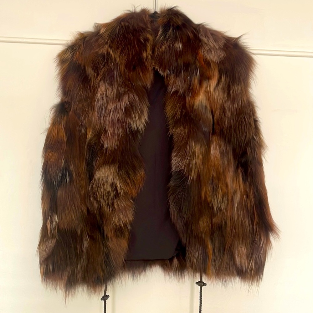 Finland fox fur vest, made in Greece, authentic, worn twice. No stains, smoke.